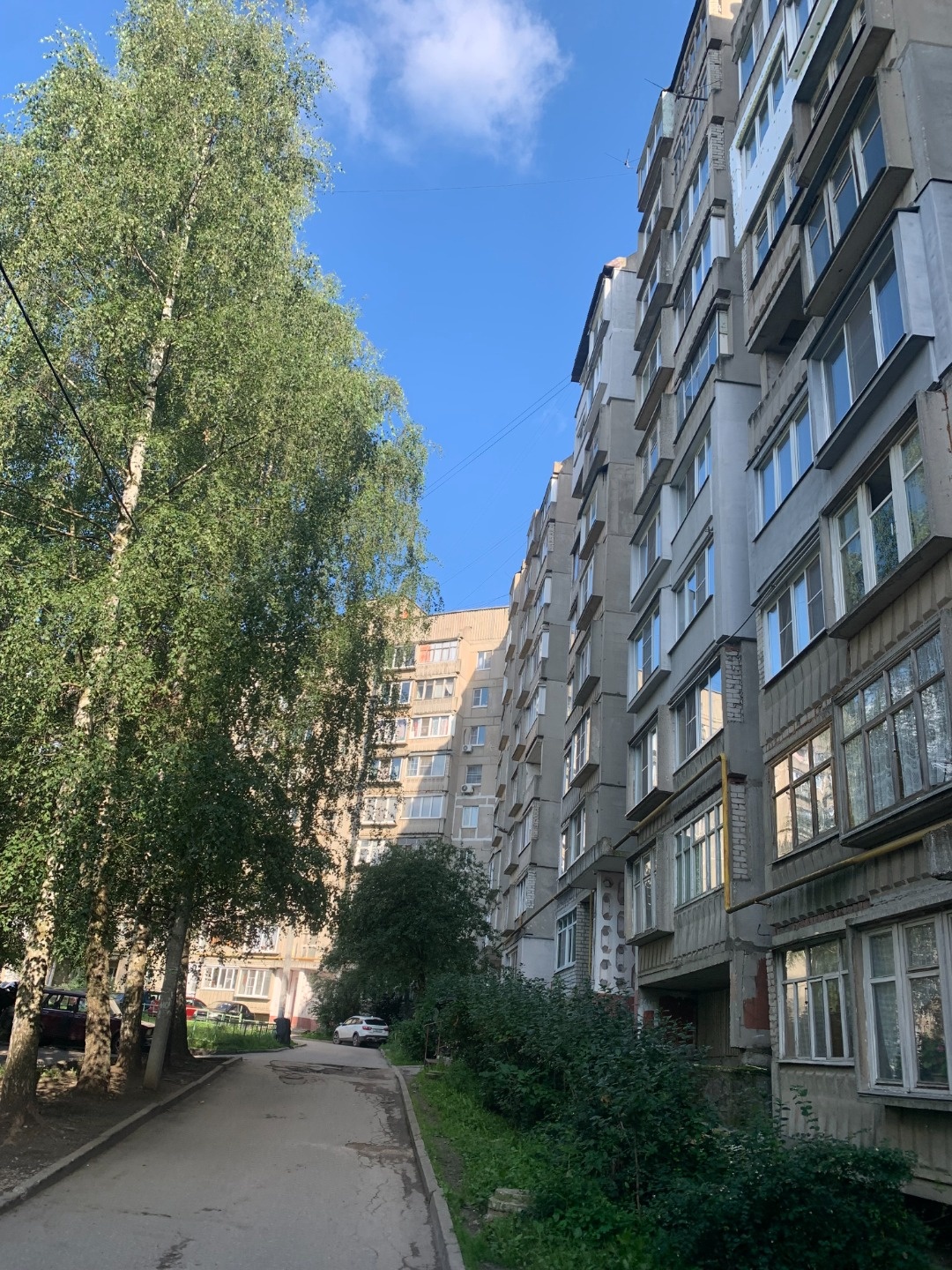 Хотите приобрести жильё выгодно и грамотно вложить средства?

Мы продаём отличную квартиру, аналог которой в среднем состоянии стоит около 4 500 000 рублей. Но старые ремонты требуют обновления: новая проводка, свежие обои и дополнительные улучшения — неизбежны почти каждому покупателю. Поэтому мы ч